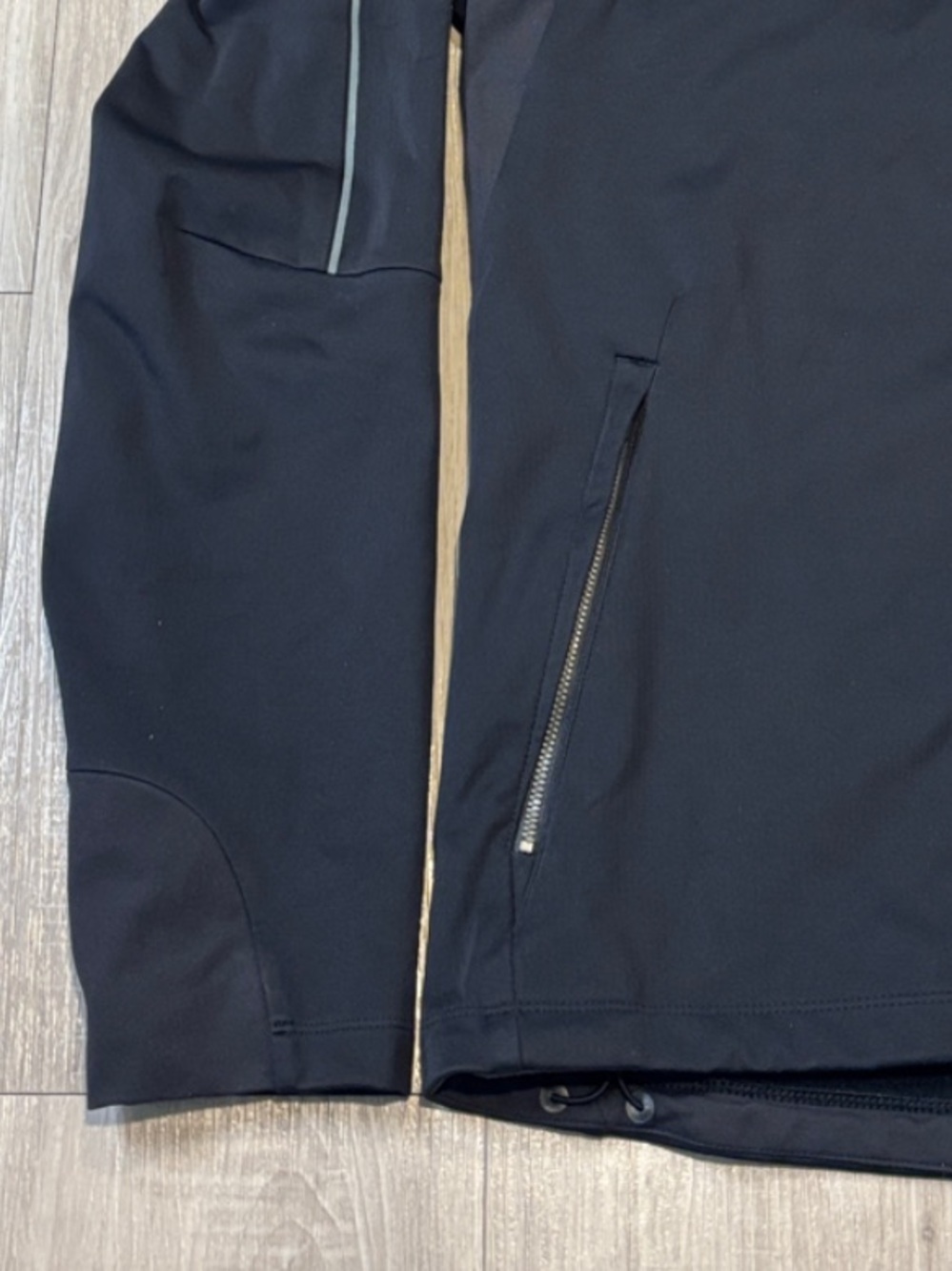 Lululemon Fleece Back Soft Shell Jacket - Picture 7 of 16